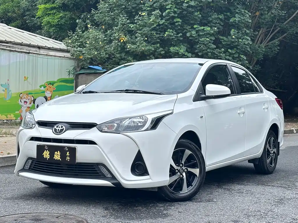 Toyota Yaris L 2019