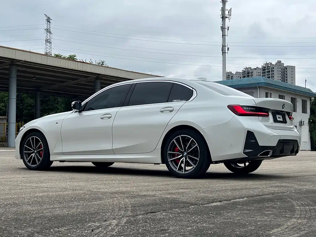 BMW 3 Series 2024