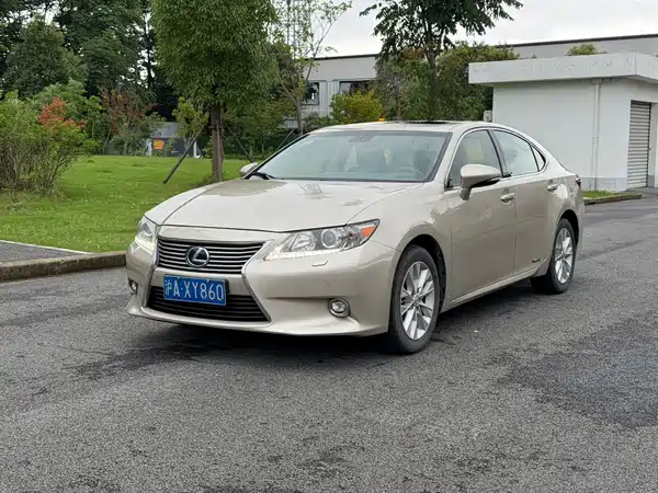Lexus ES 2015