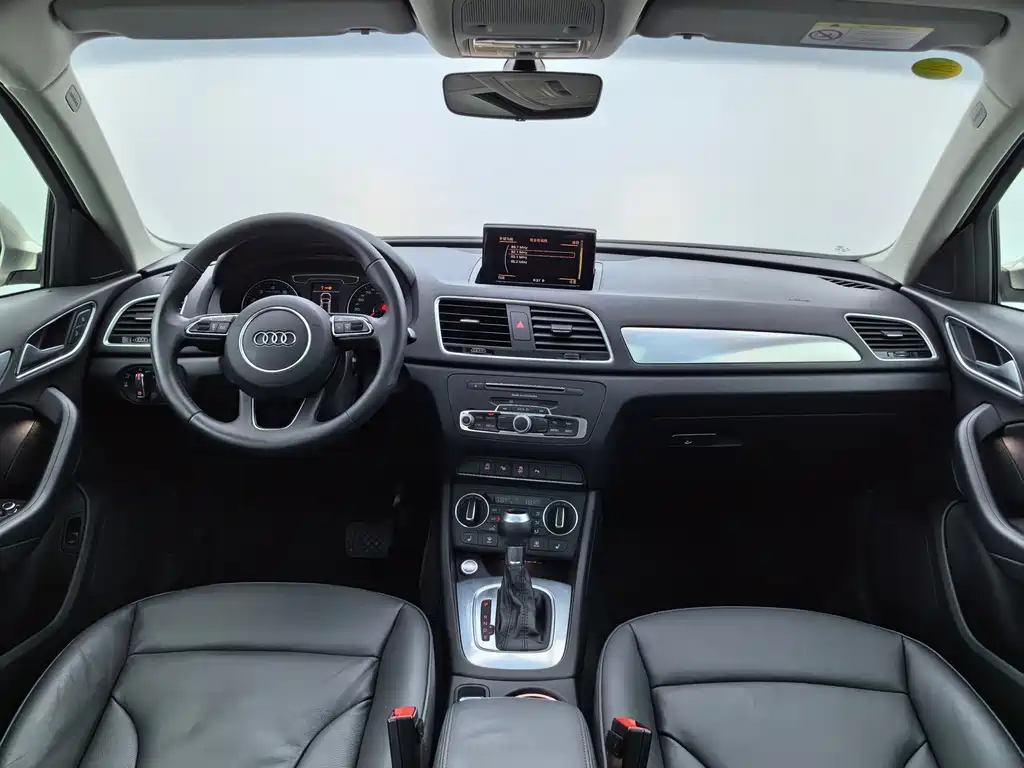 Audi Q3 2017 — фото 13
