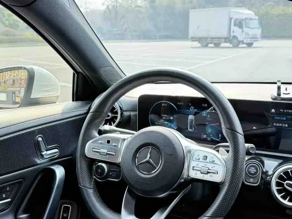 Mercedes-Benz A-Class 2021 — фото 5