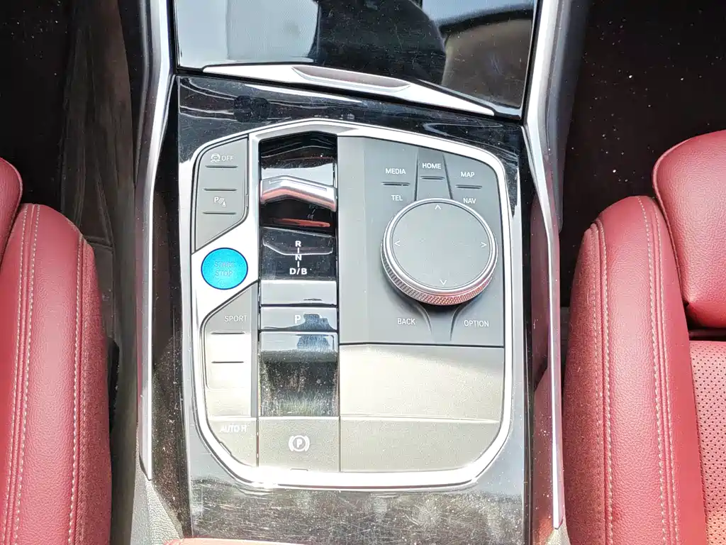 BMW i3 2024 — фото 17