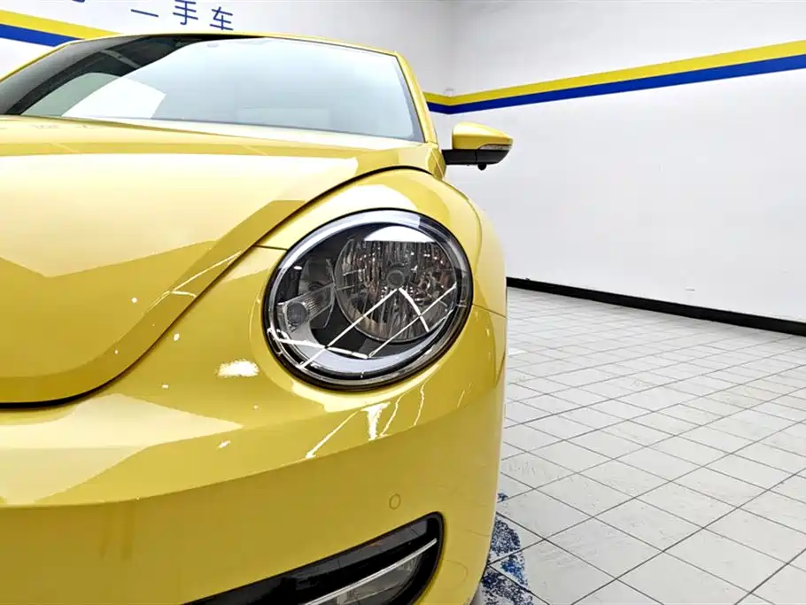 Volkswagen Beetle 2014