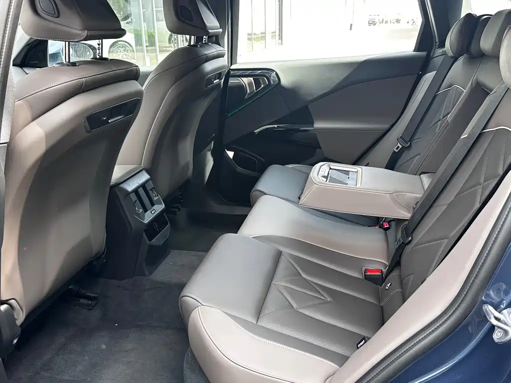 BMW X3 2025 — фото 10