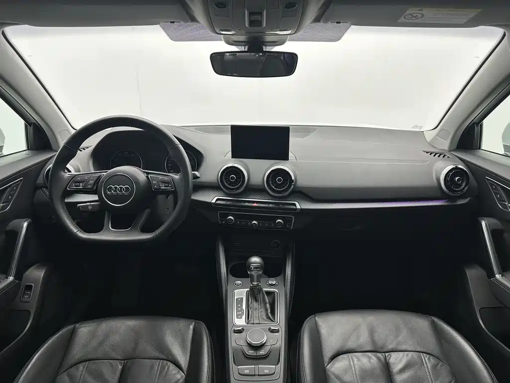 Audi Q2L 2022 — фото 7