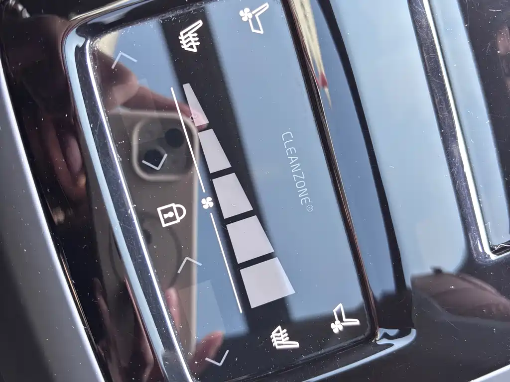 Volvo S90 PHEV 2023 — фото 13