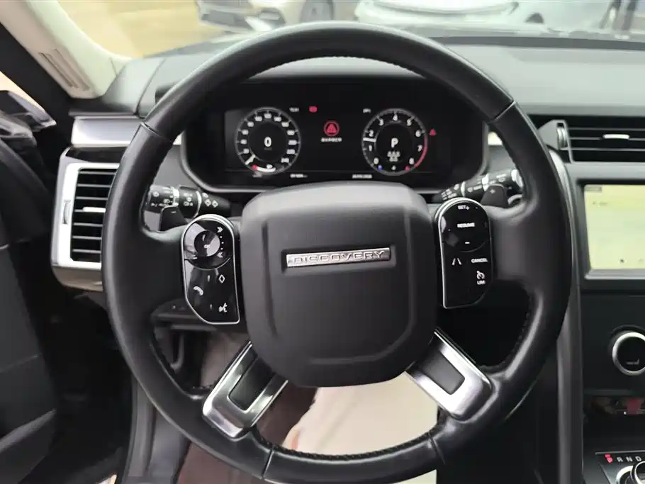 Land Rover Discovery 2020 — фото 15
