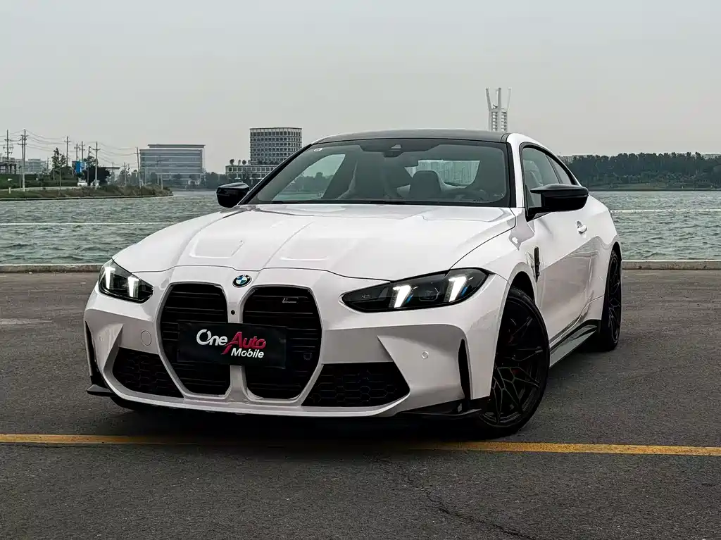 BMW M4 2025 — фото 1