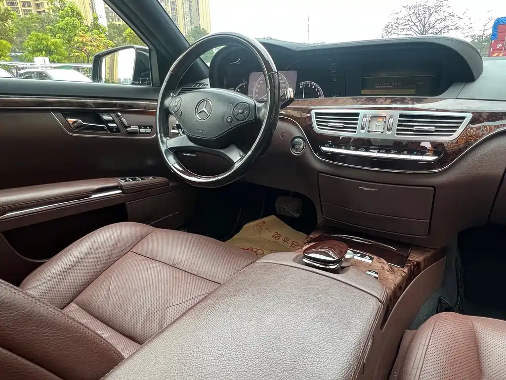 Mercedes-Benz S-Class 2011 — фото 27