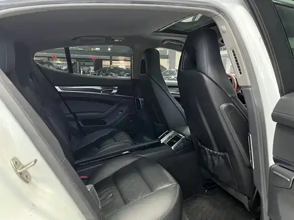 Porsche Panamera 2012