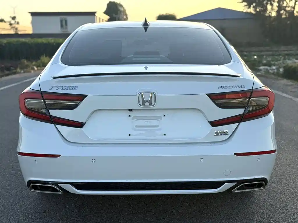 Honda Accord 2023 — фото 8