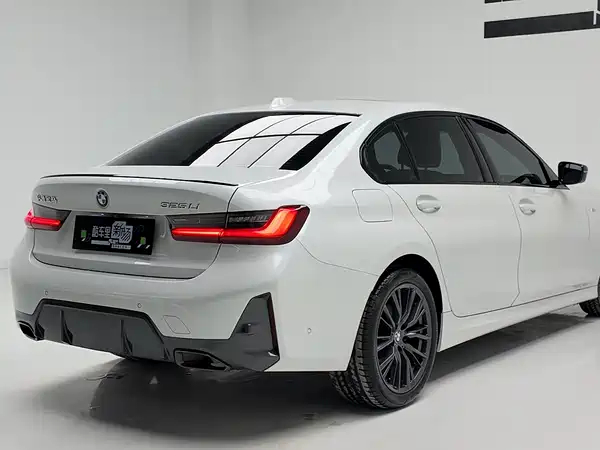 BMW 3 Series 2023