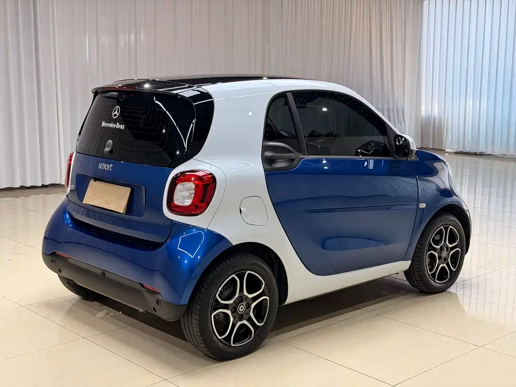 smart Fortwo 2017 — фото 7