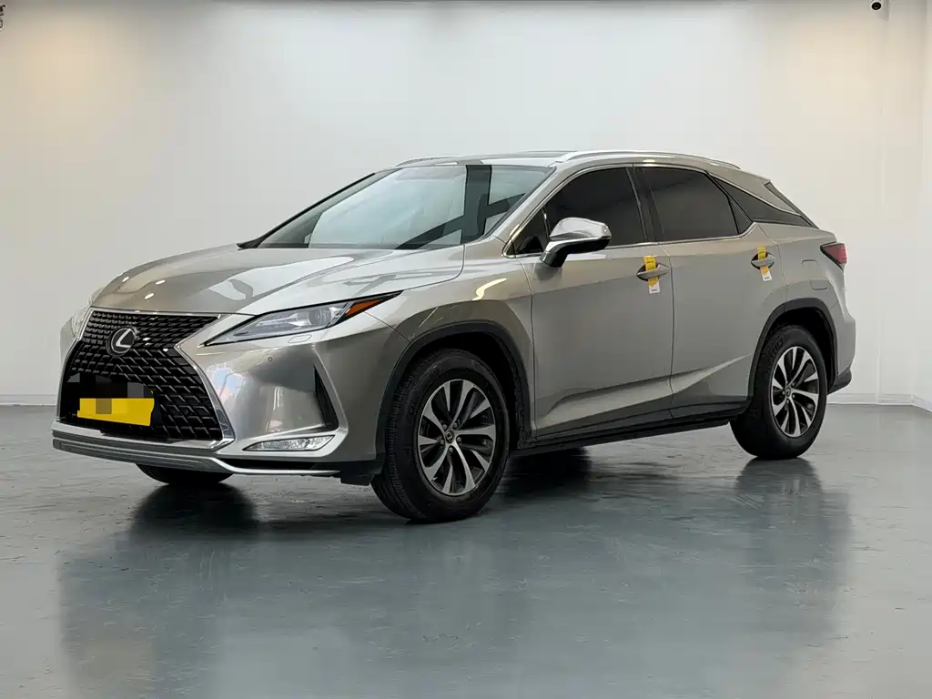 Lexus RX 2020 — фото 1