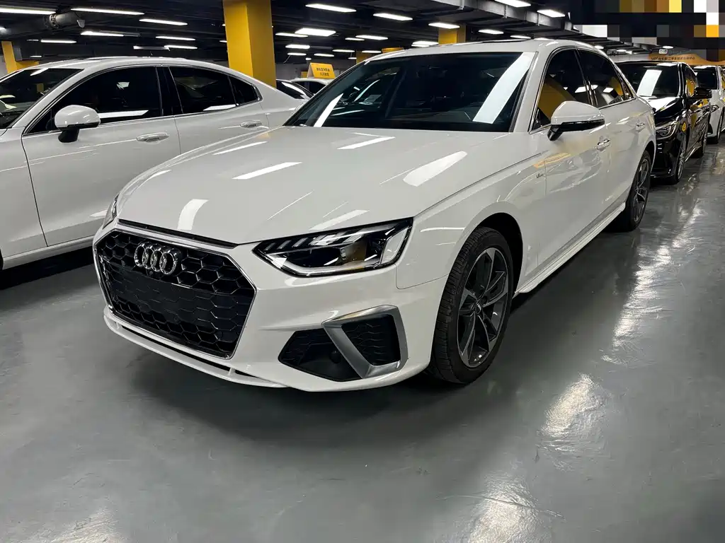 Audi A4L 2021