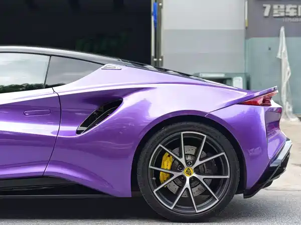 Lotus EMIRA 2024