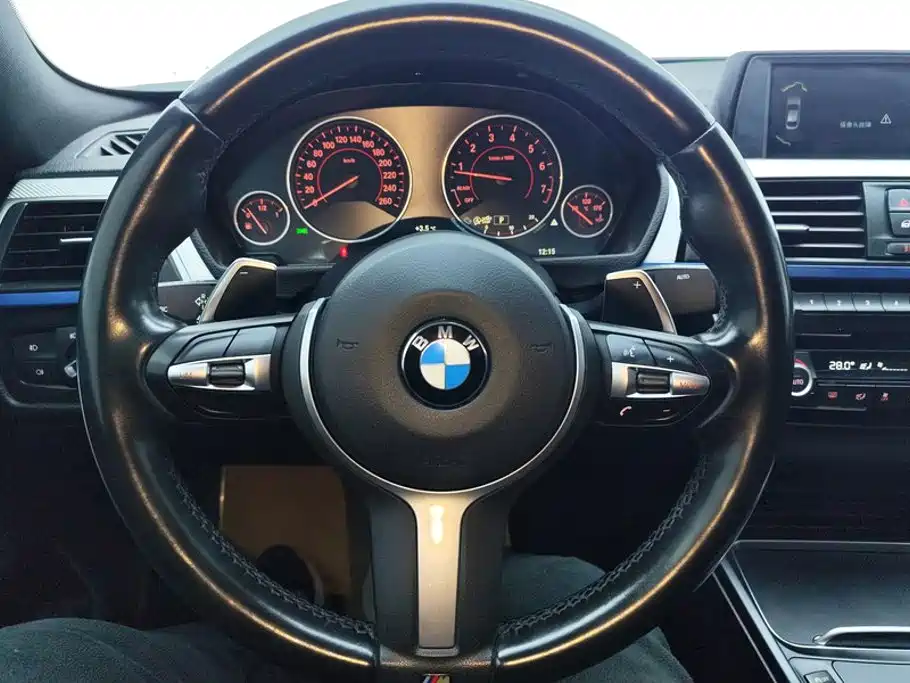 BMW 4 Series 2018 — фото 15