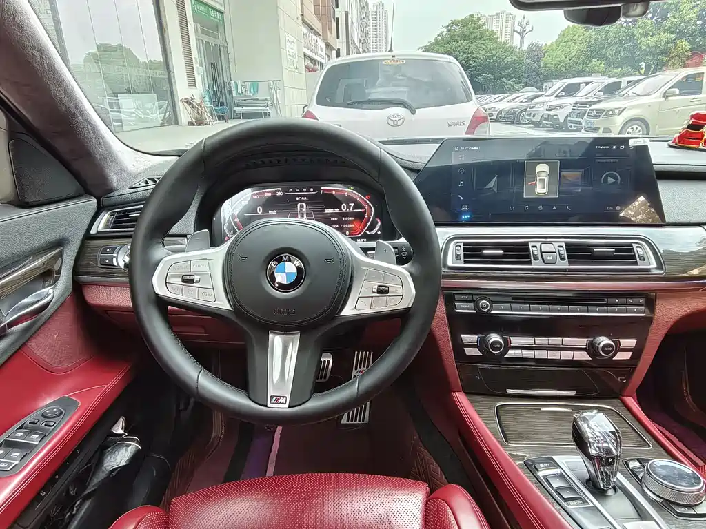 BMW 7 Series 2014 — фото 17