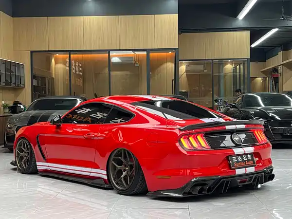 Ford Mustang 2019