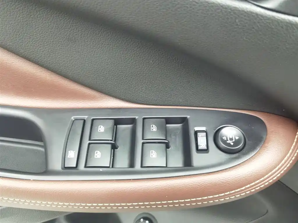 Buick Envision Plus 2019 — фото 9