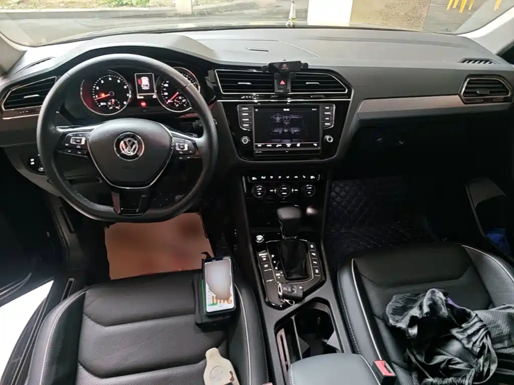 Volkswagen Tiguan L 2018 — фото 10