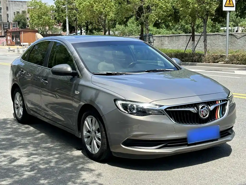 Buick Excelle 2018 — фото 12