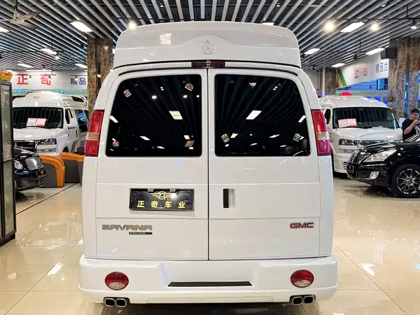 GMC SAVANA 2015