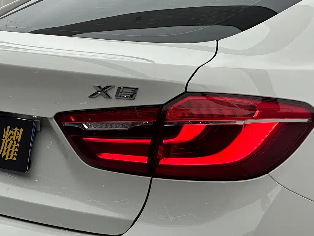 BMW X6 2016 — фото 26
