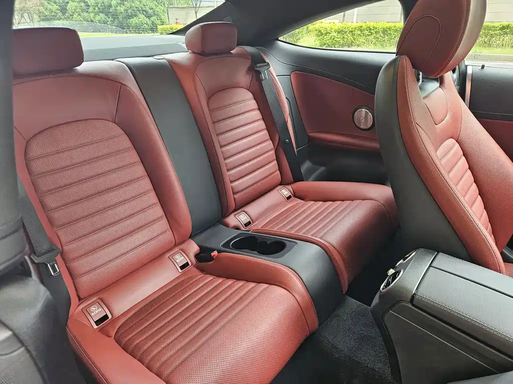 Mercedes-Benz C-Class AMG 2023 — фото 10