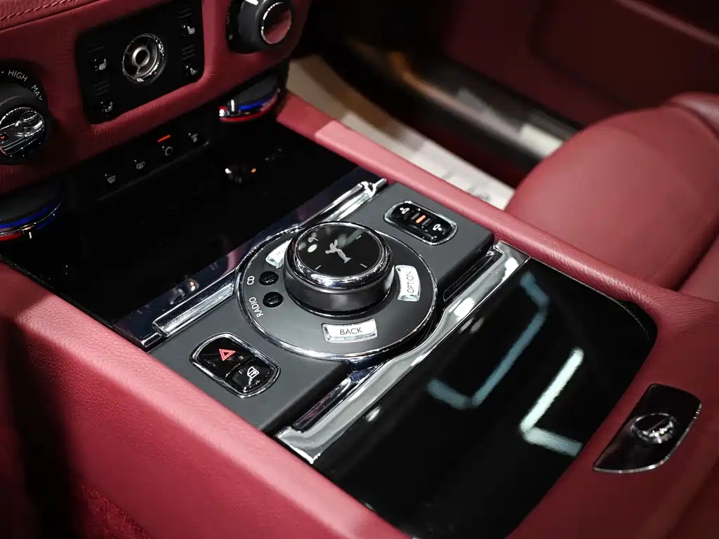 Rolls-Royce Ghost 2014 — фото 13