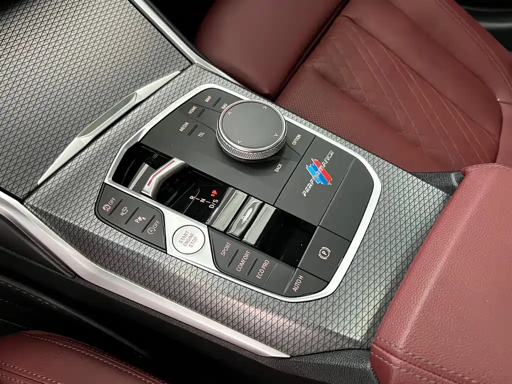 BMW 3 Series 2023 — фото 19