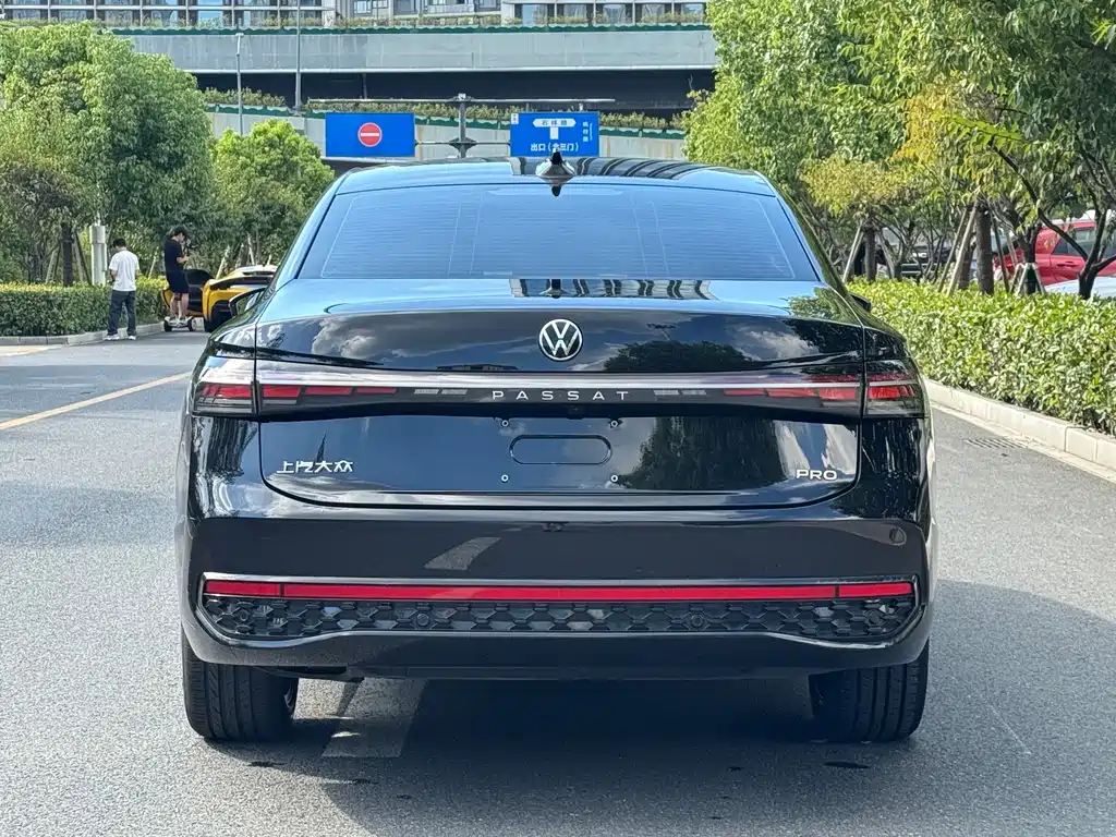 Volkswagen Passat 2024