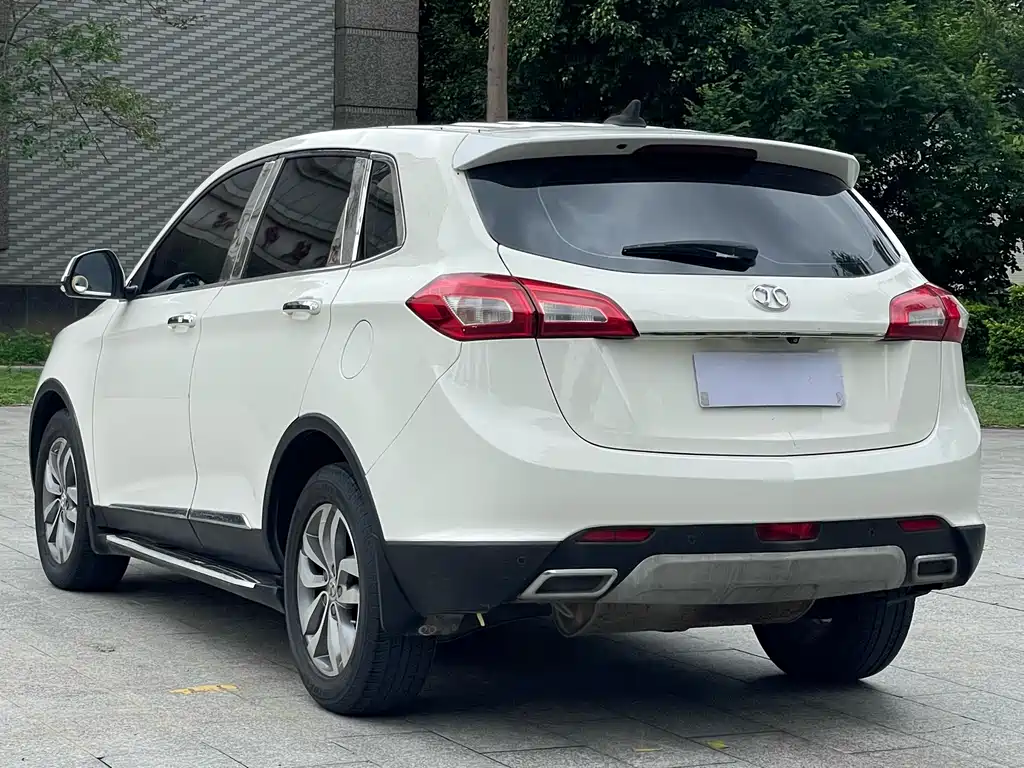 BAIC Senova X65 2017 — фото 16