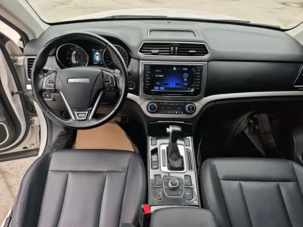 Haval H6 Coupe 2016 — фото 10