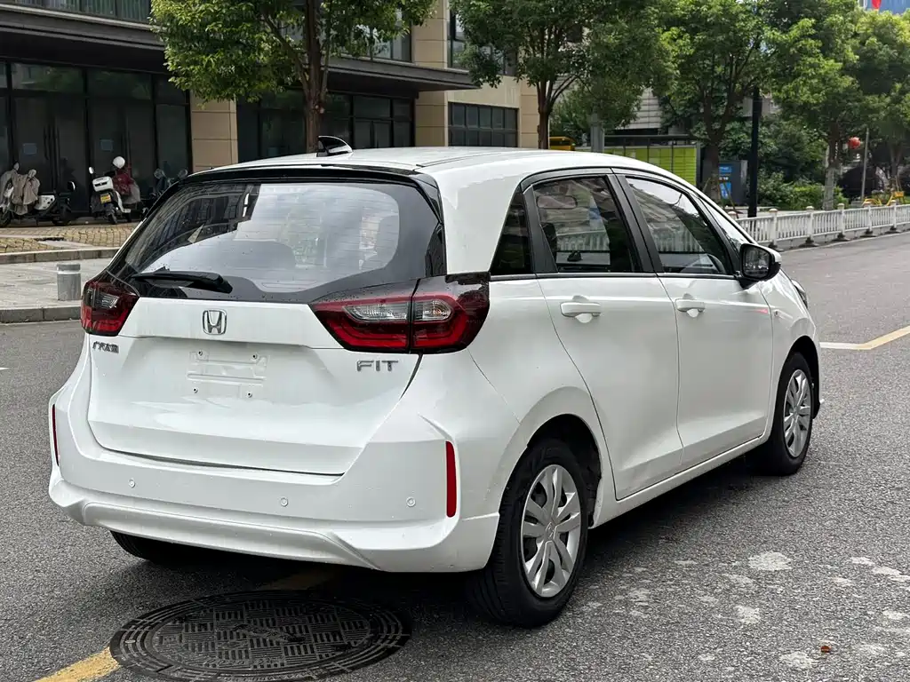 Honda Fit 2023 — фото 9