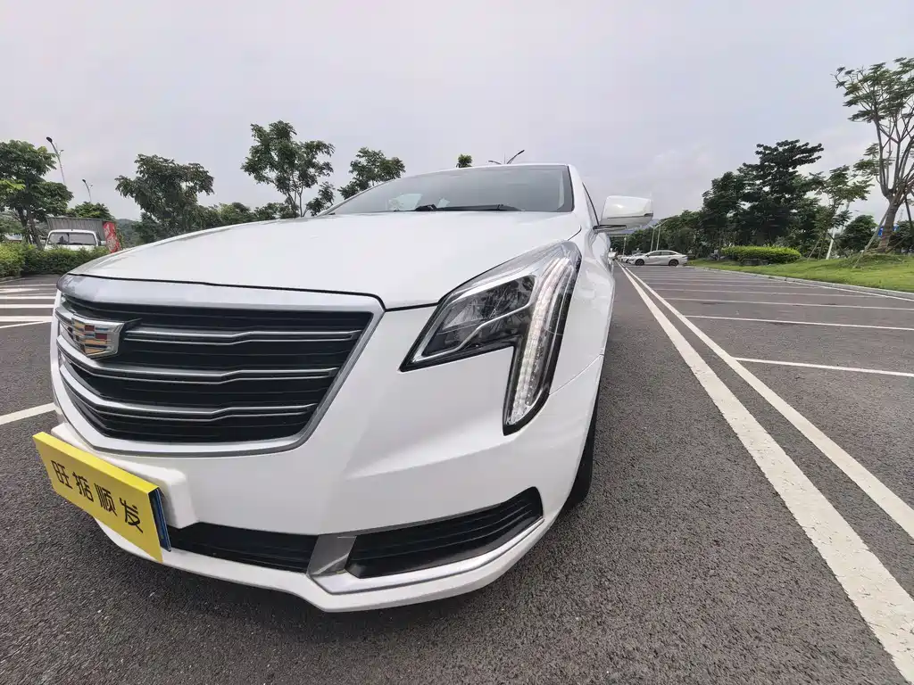 Cadillac XTS 2018 — фото 26