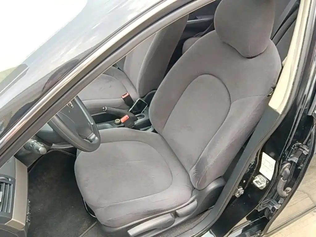 Nissan Sylphy 2019 — фото 15
