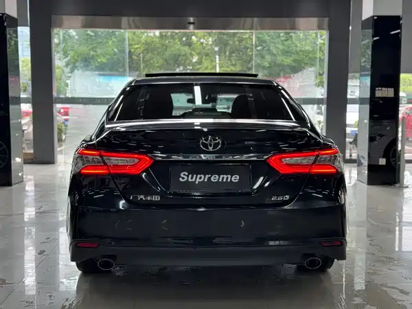 Toyota Camry 2019
