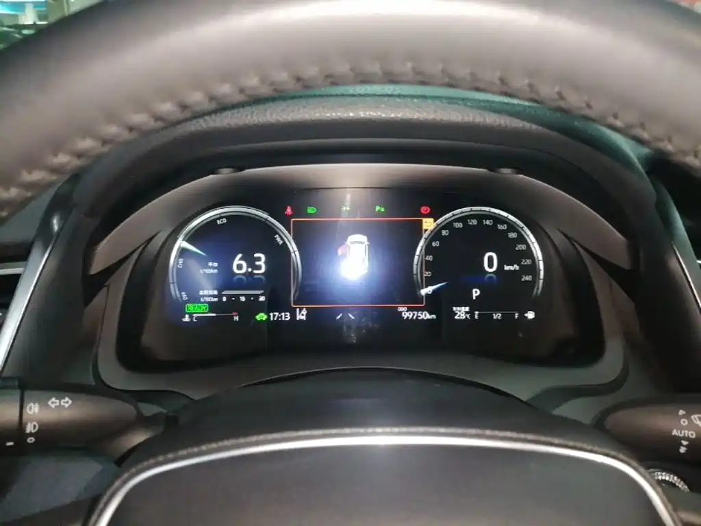 Toyota Camry 2021 — фото 12