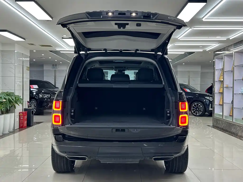 Land Rover Range Rover 2020 — фото 22