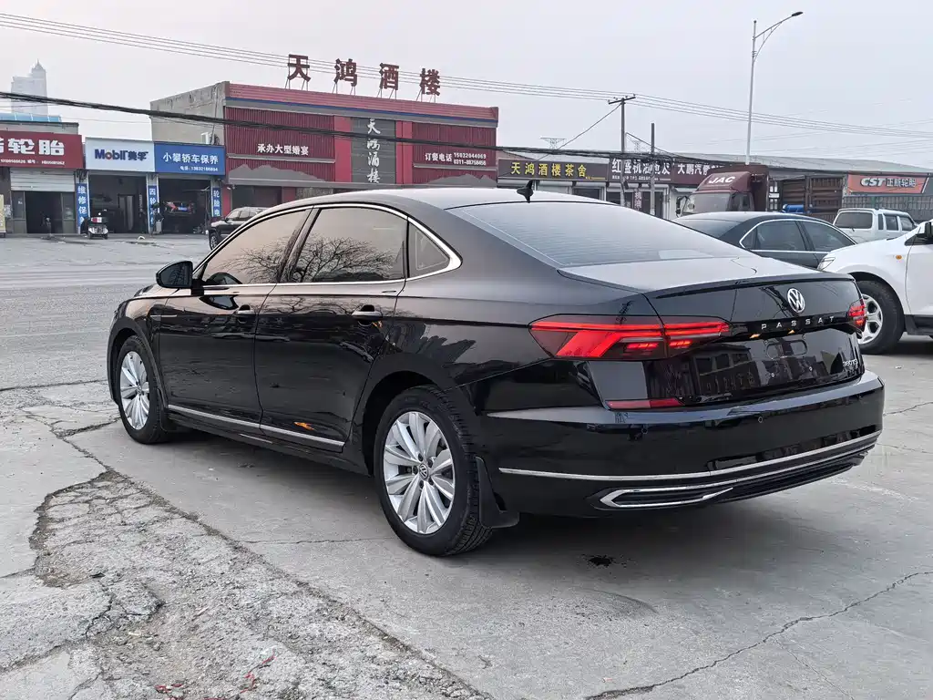 Volkswagen Passat 2019 — фото 6