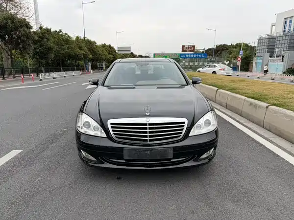 Mercedes-Benz S-Class 2008