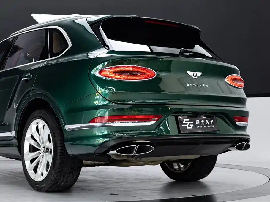 Bentley Bentayga 2022 — фото 19