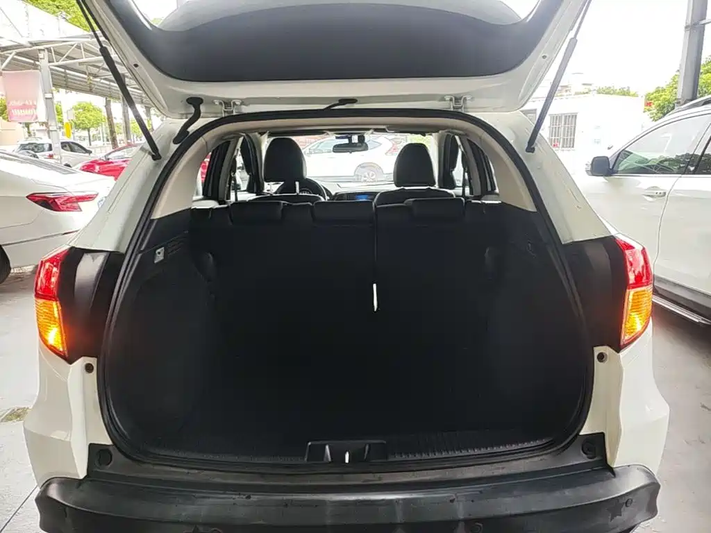 Honda Vezel 2020 — фото 19