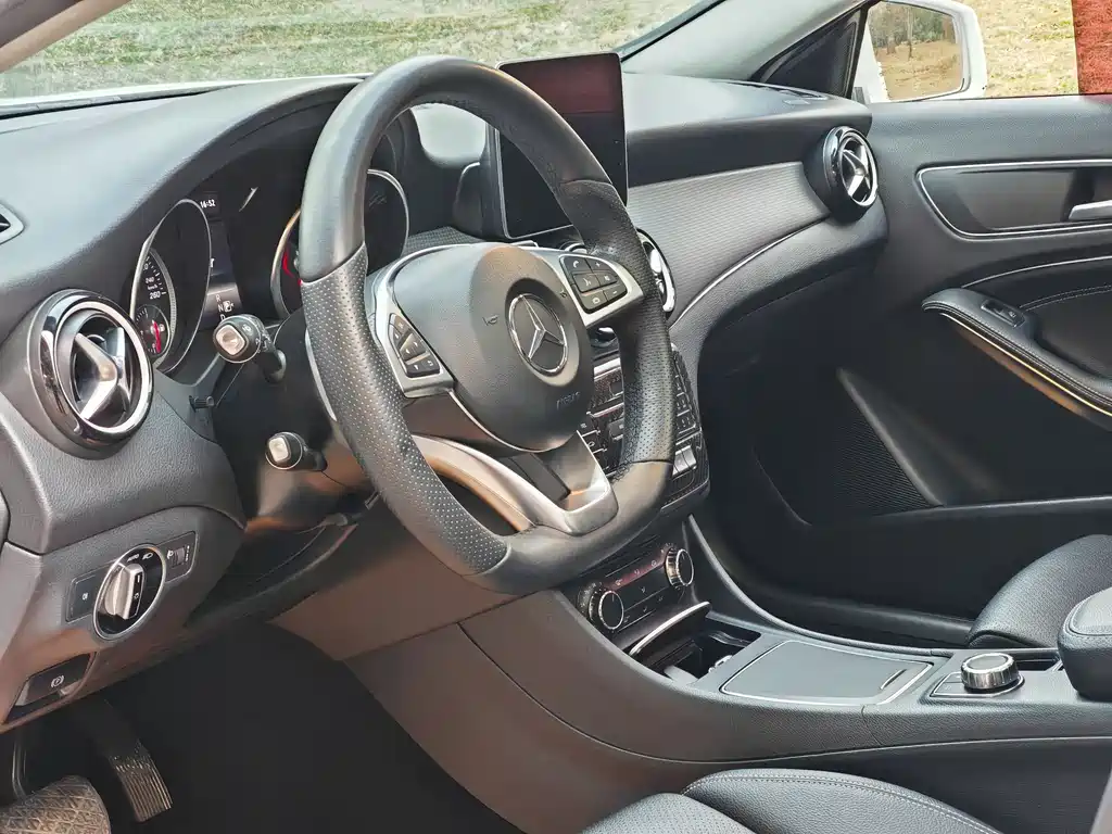 Mercedes-Benz GLA 2020 — фото 7