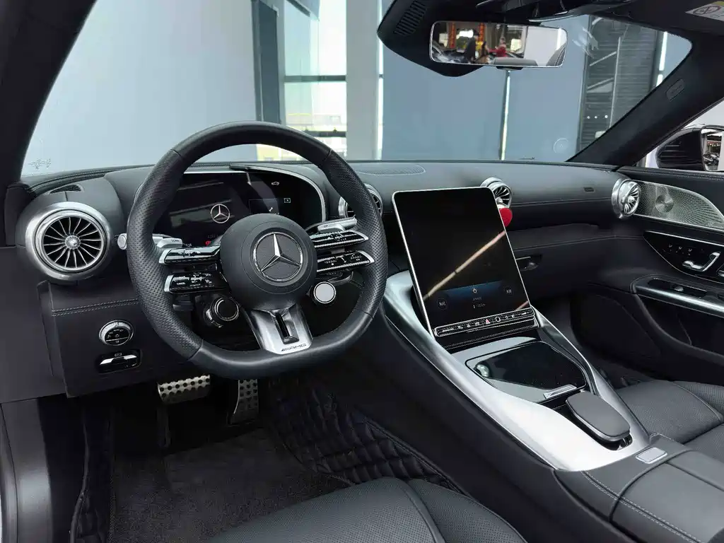 Mercedes-Benz SL-Class AMG 2025 — фото 19