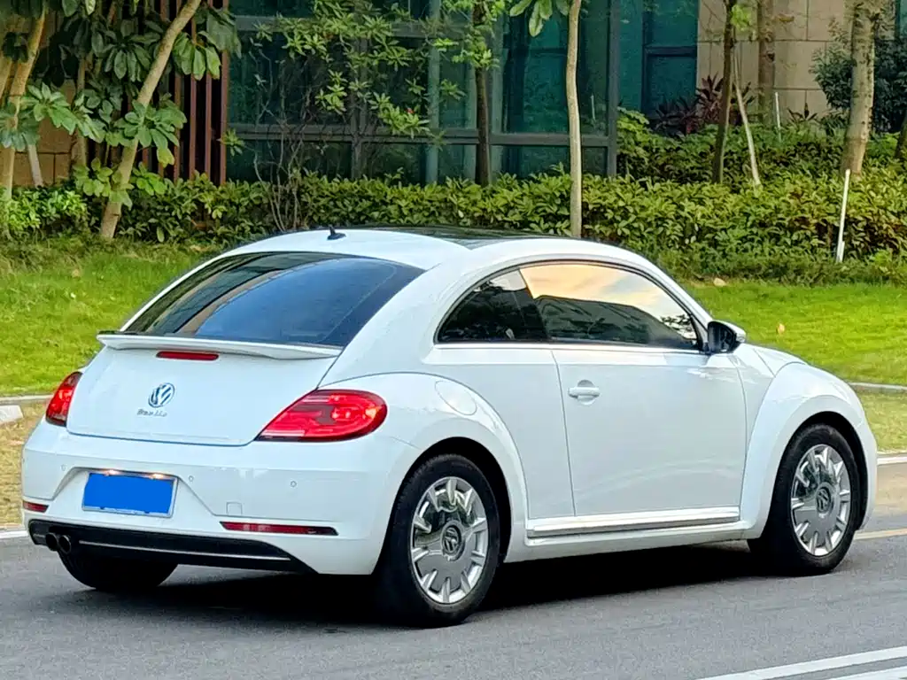 Volkswagen Beetle 2019 — фото 6