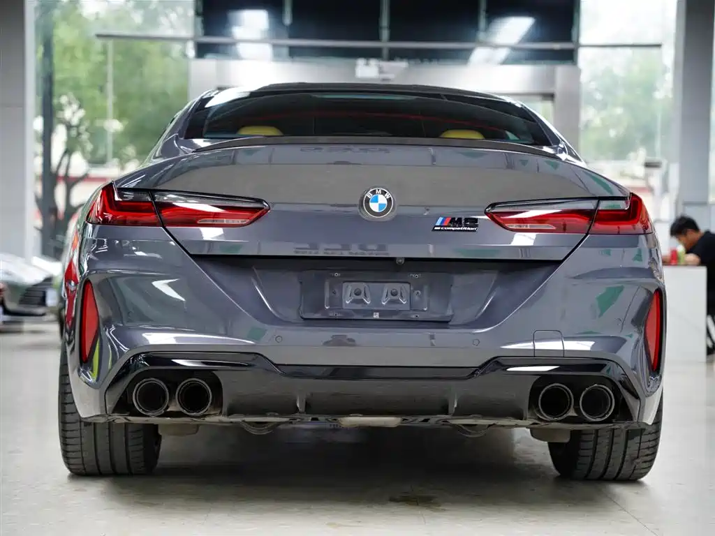BMW M8 2021 — фото 8