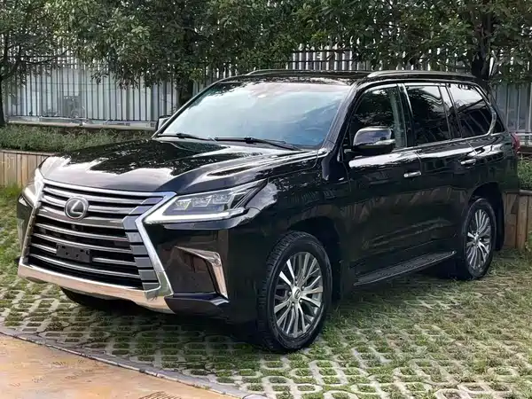 Lexus LX 2016