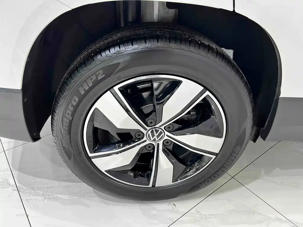 Volkswagen Tharu 2023 — фото 19